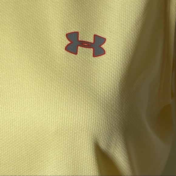 Under Armour Women’s Tank size Large - Picture 6 of 8